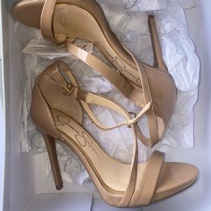 Jessica Simpson nude patent heels